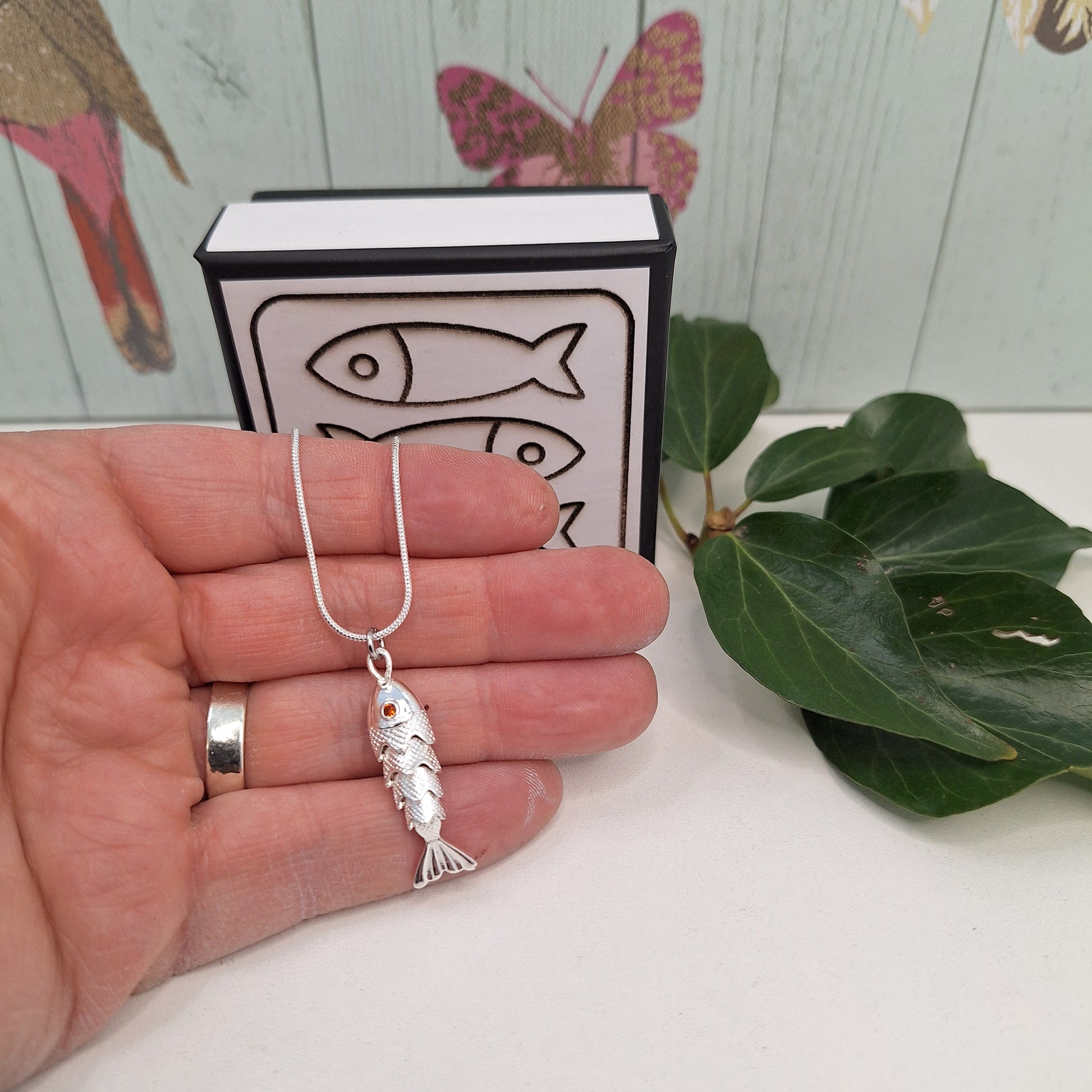 Sardine Pendant/Earring Set Movable Tail Fish Drop 925 For Pisces Silver Fun Fish Themed Jewellery Set for Sardine Lovers Novelty Gift