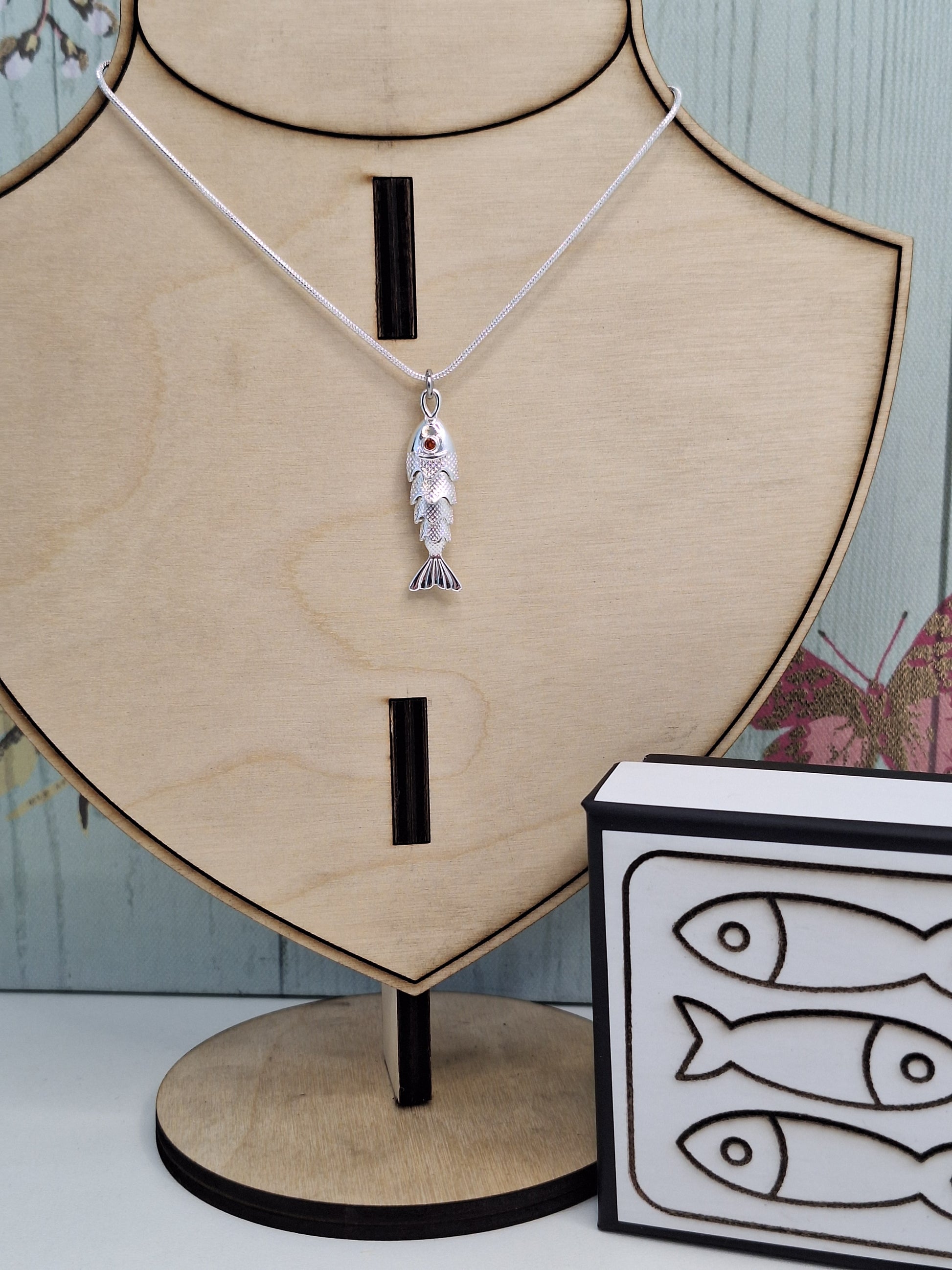 Sardine Pendant/Earring Set Movable Tail Fish Drop 925 For Pisces Silver Fun Fish Themed Jewellery Set for Sardine Lovers Novelty Gift