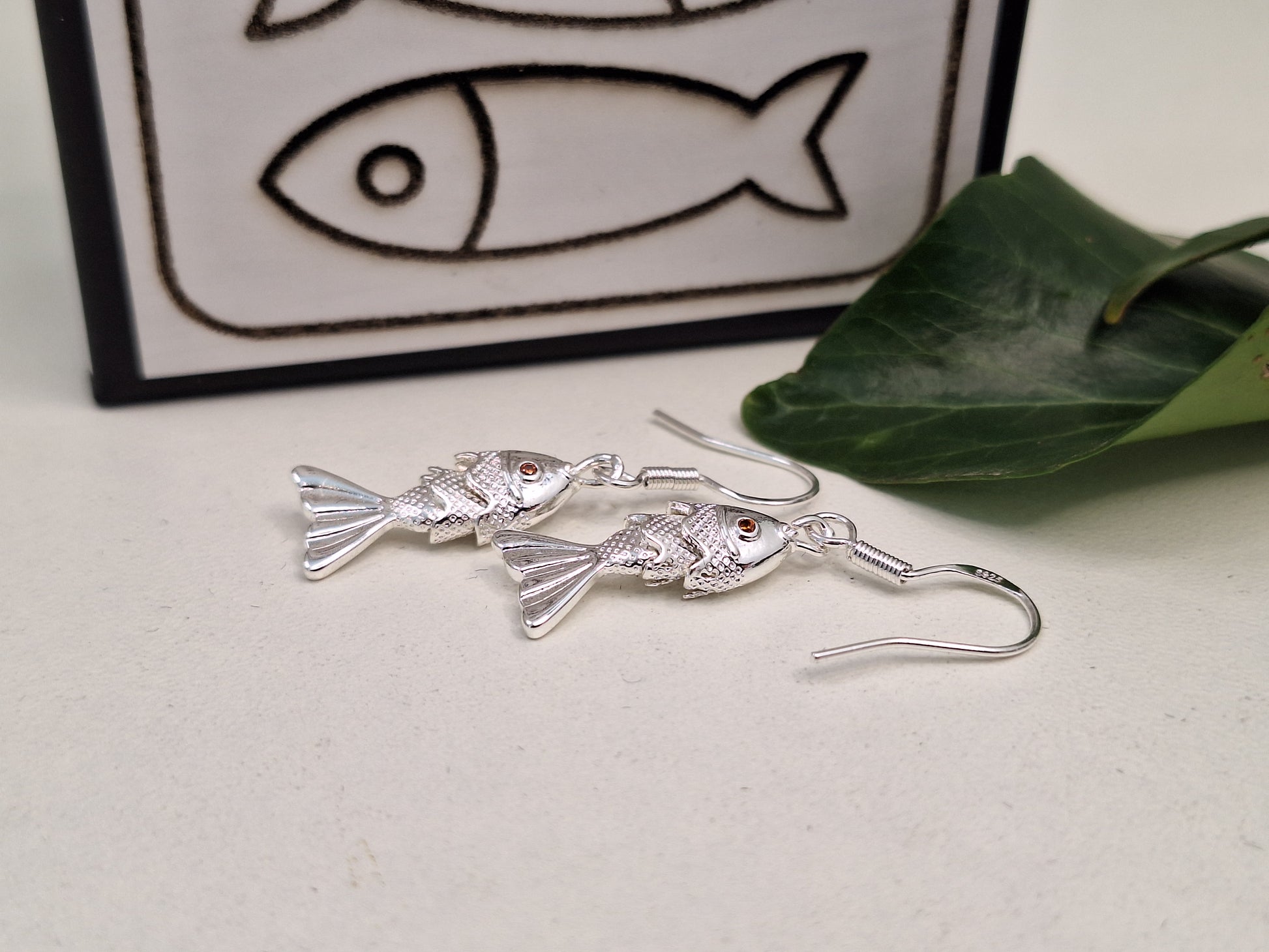 Sardine Pendant/Earring Set Movable Tail Fish Drop 925 For Pisces Silver Fun Fish Themed Jewellery Set for Sardine Lovers Novelty Gift