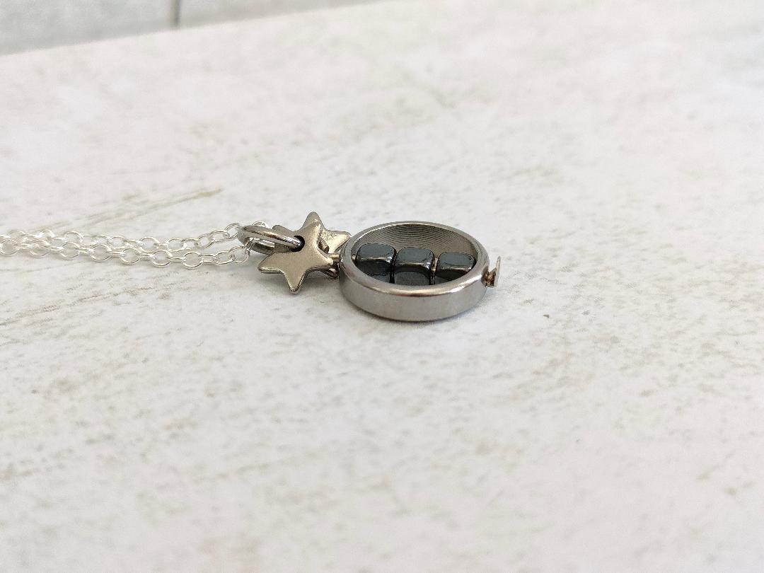 Fidget Necklaces For Stress Relief, Tiny Square Hematite Bead Fidget Jewellery with Stainless Steel Stars, Positive Energy Jewellery.