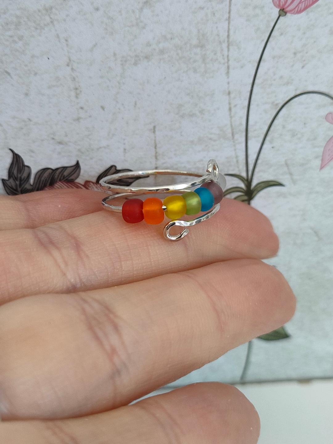 Fidget Thumb Ring, 925 Sterling Silver wire & balls, hand hammered texture ring, Rainbow Glass Anxiety Ring. (1mm thick)