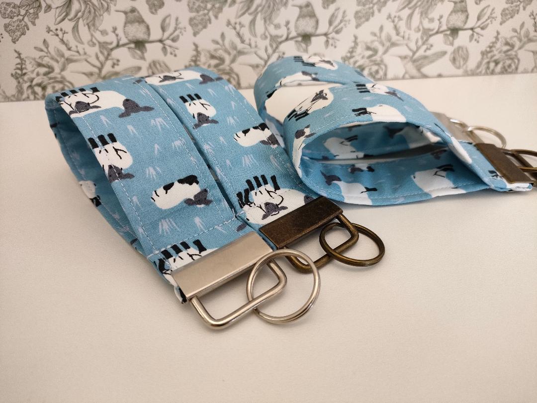 Sheep Themed Key Fob, Farmyard Lanyards, Car key Accesorie, Handy Key Organiser, Blue Fabric Keyring, Gift for Mum, Small Wristlet