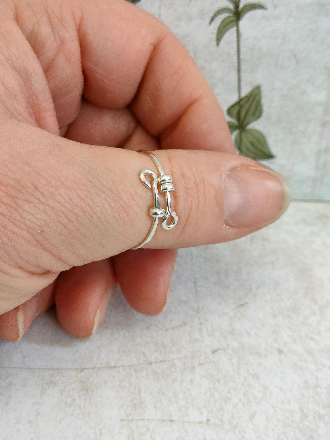 Single Twist, 925 Sterling Silver Thumb Fidget ring, Anxiety ring, Thin Fidget Ring, Fidget ring, (one size)(1mm thick)Hand hammered ring