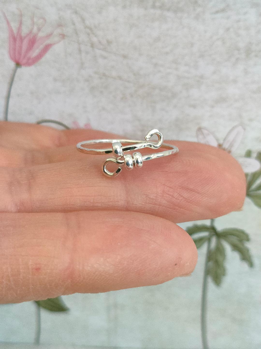 Single Twist, 925 Sterling Silver Thumb Fidget ring, Anxiety ring, Thin Fidget Ring, Fidget ring, (one size)(1mm thick)Hand hammered ring