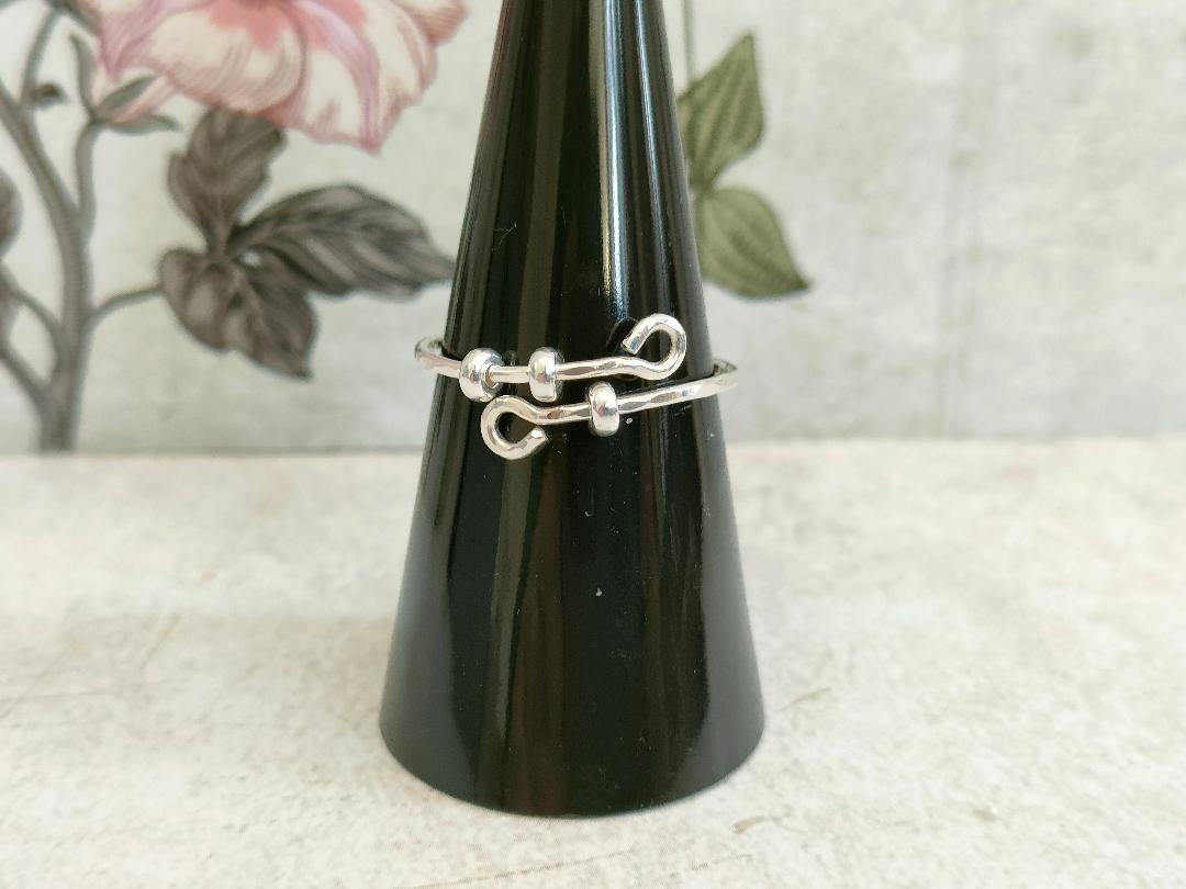 Single Twist, 925 Sterling Silver Thumb Fidget ring, Anxiety ring, Thin Fidget Ring, Fidget ring, (one size)(1mm thick)Hand hammered ring