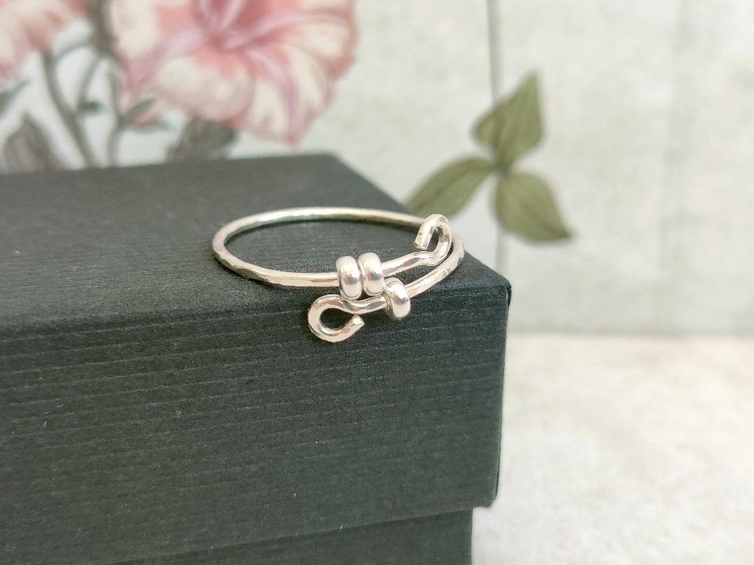 Single Twist, 925 Sterling Silver Thumb Fidget ring, Anxiety ring, Thin Fidget Ring, Fidget ring, (one size)(1mm thick)Hand hammered ring