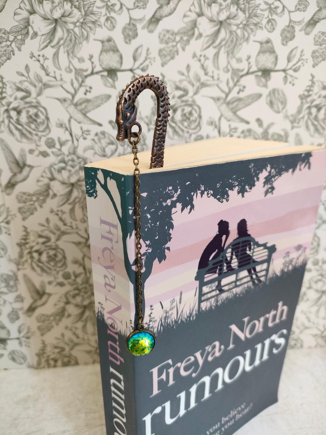 Dragons Head Bookmark, Fidget Pacemarkers, Dragon Themed Gifts, Book lover Gifts, Gift for Dragon Lovers. Bronze Dragon Scale Bookmark