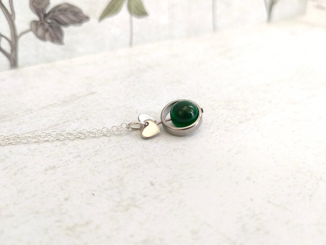 Fidget Necklaces, Emerald Beed Fidget Jewellery with Stainless Steel Hearts, Worry Jewellery.