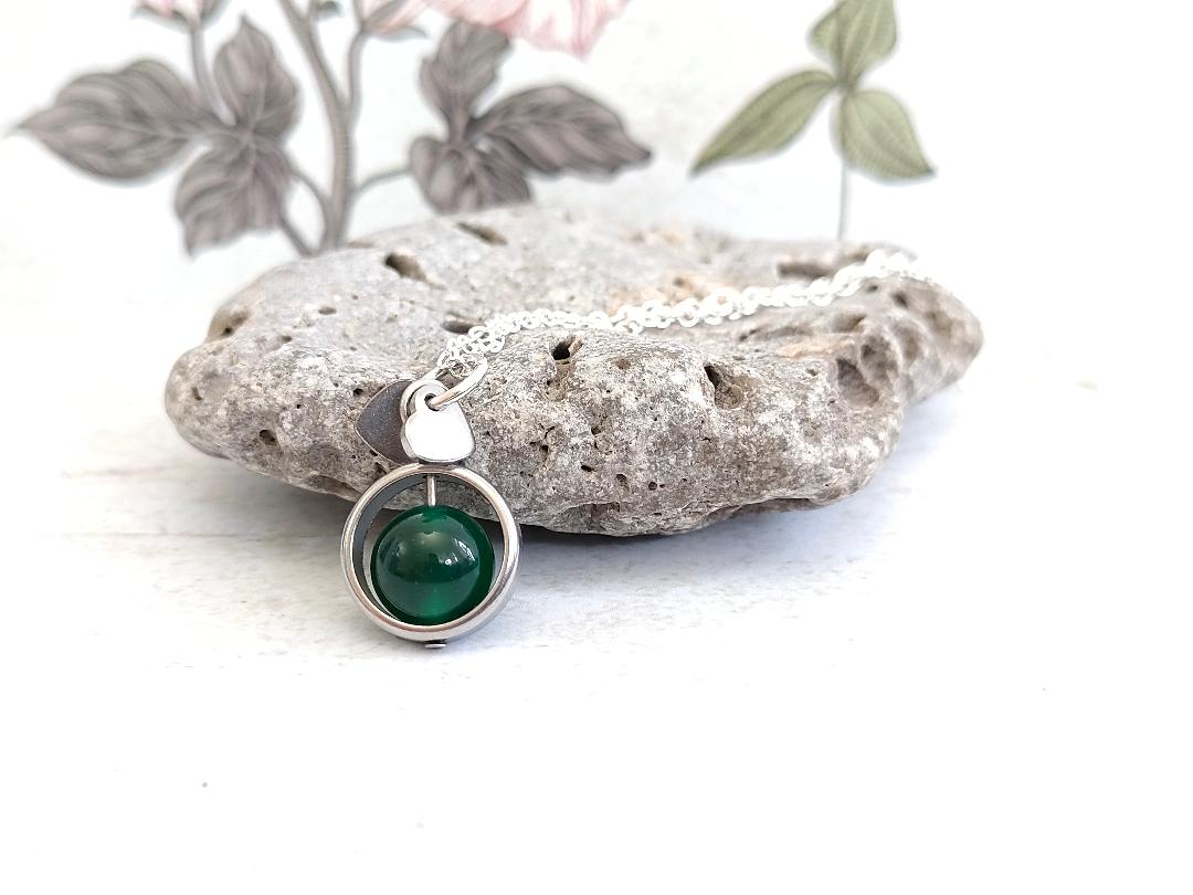 Fidget Necklaces, Emerald Beed Fidget Jewellery with Stainless Steel Hearts, Worry Jewellery.