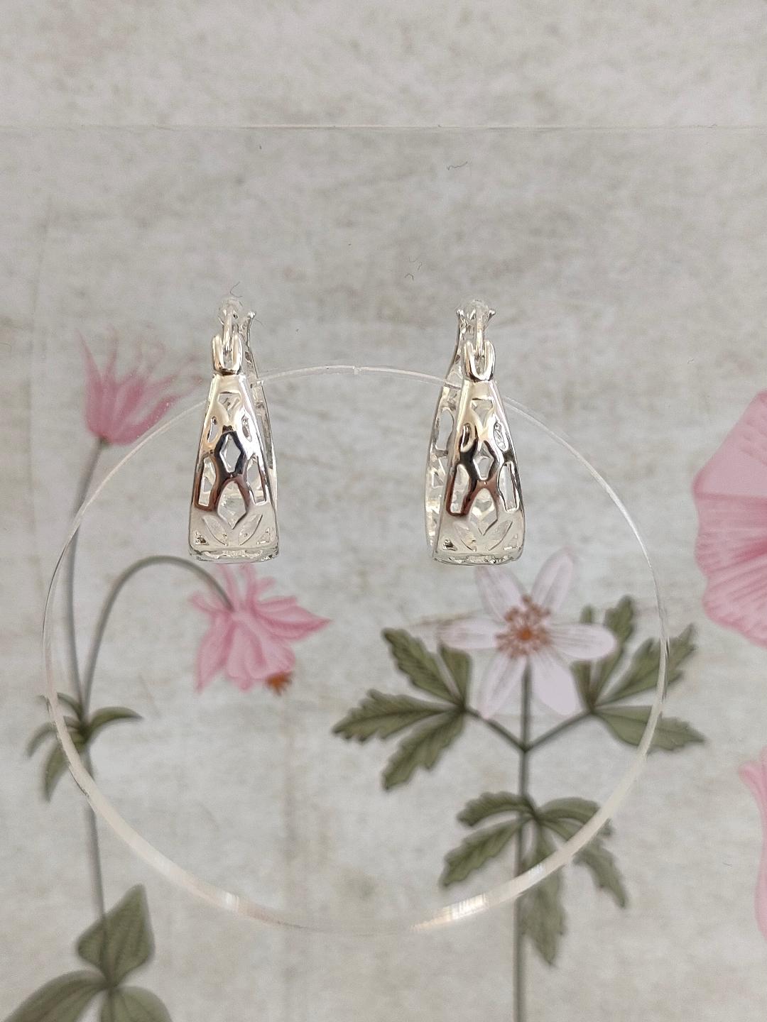 Stainless Steel Silver colour cut out Hoops, 925 Chunky Hoops, Earrings for women, Minimalistic simple Hoops