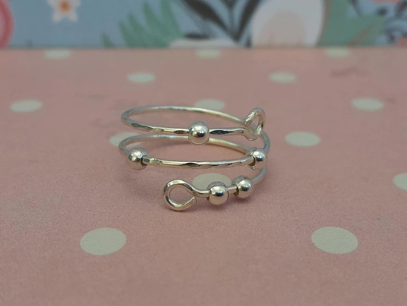 Fidget Thumb Ring, 925 Sterling Silver wire & balls, hand hammered texture ring, Anxiety Ring. (1mm thick)