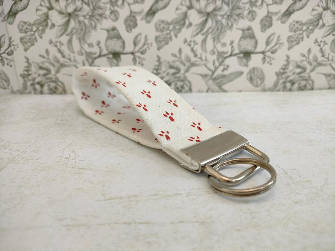 Bird Feet Key Fob, Car key Accesorie, Bird Lover Gift, Handy Key Organiser, Bird Print Fabric Keyring, Gift for Mum, Small Handmade Key Fob