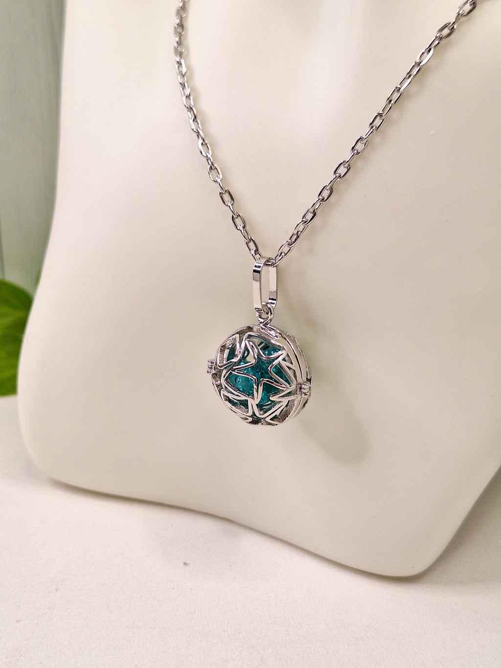 Platinum Plated Star Cage Pendant Necklace, Chunky Chain Silver Jewellery with Blue Crackle Beads Bead
