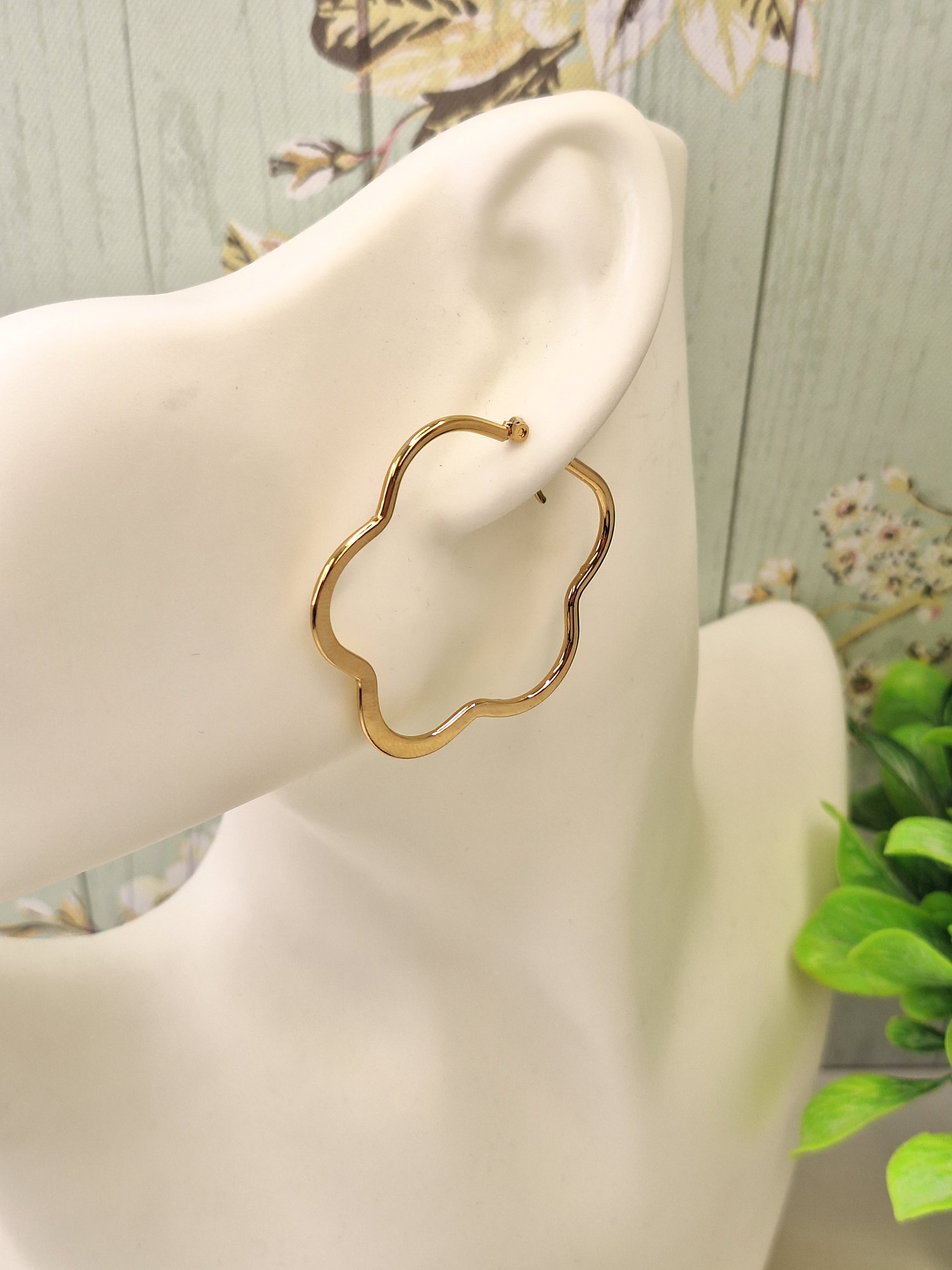 Oversized Stainless Steel 201 Hypoallergenic Flower Hoops, Large Gold Hoop