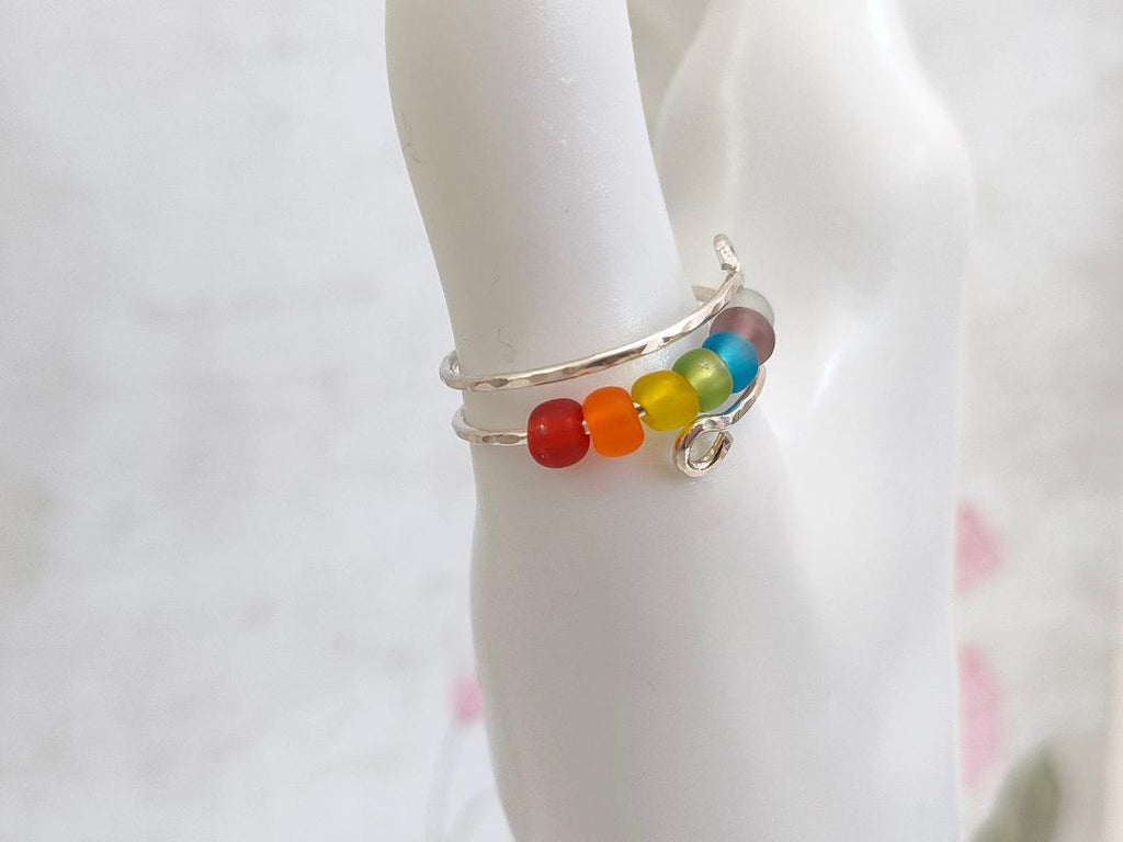 Fidget Thumb Ring, 925 Sterling Silver wire & balls, hand hammered texture ring, Rainbow Glass Anxiety Ring. (1mm thick)