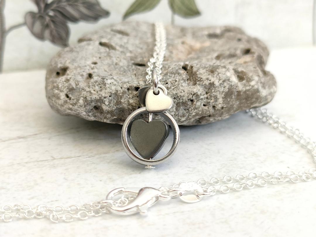 Fidget Necklaces For Stress Relief, Black Heart Hematite Bead Fidget Jewellery with Stainless Steel Hearts, Positive Energy Jewellery.