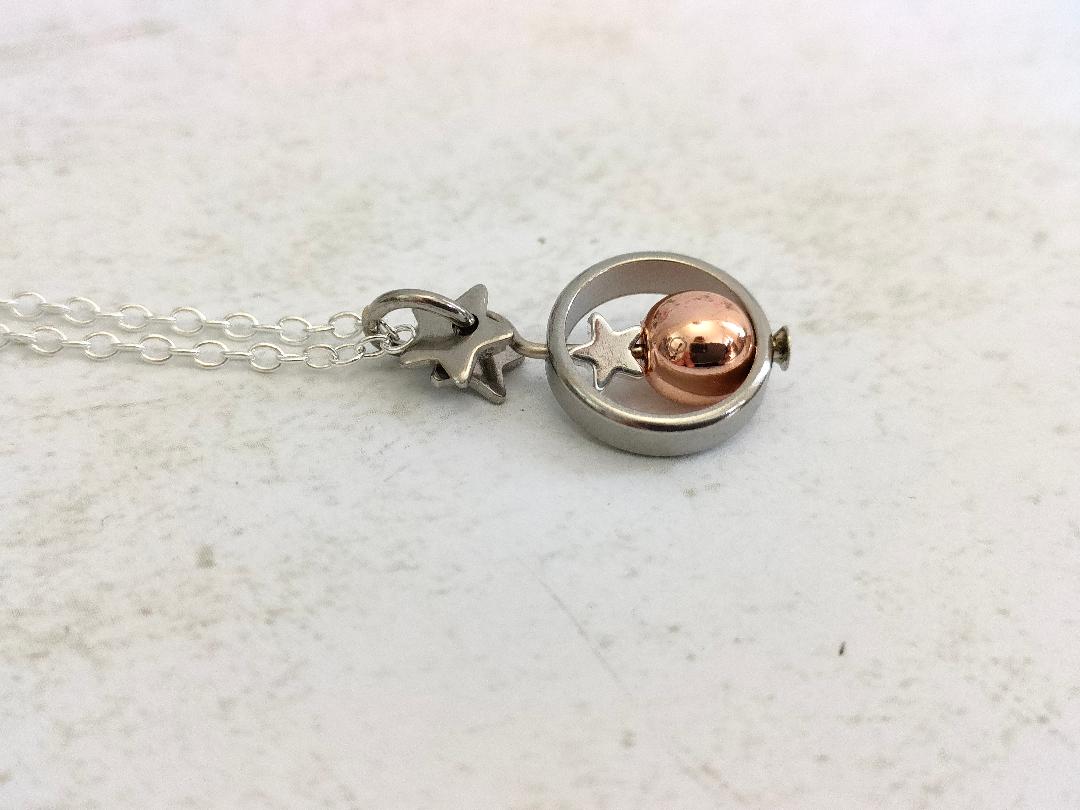 Fidget Necklaces For Stress Relief, Rose Gold Hematite Bead Fidget Jewellery with Stainless Steel Stars, Worry Jewellery For Her.