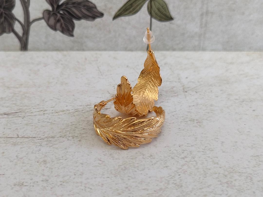 18k Gold (plated) Leaf Hoop, Minimalistic Leaf Jewellery,