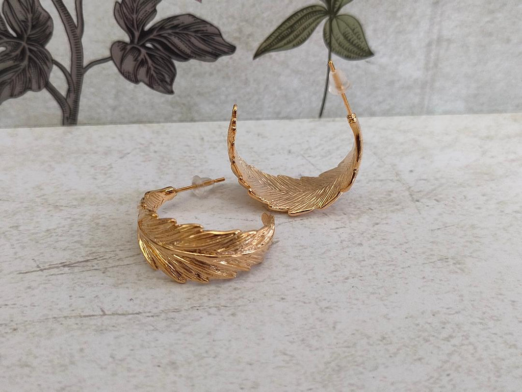 18k Gold (plated) Leaf Hoop, Minimalistic Leaf Jewellery,