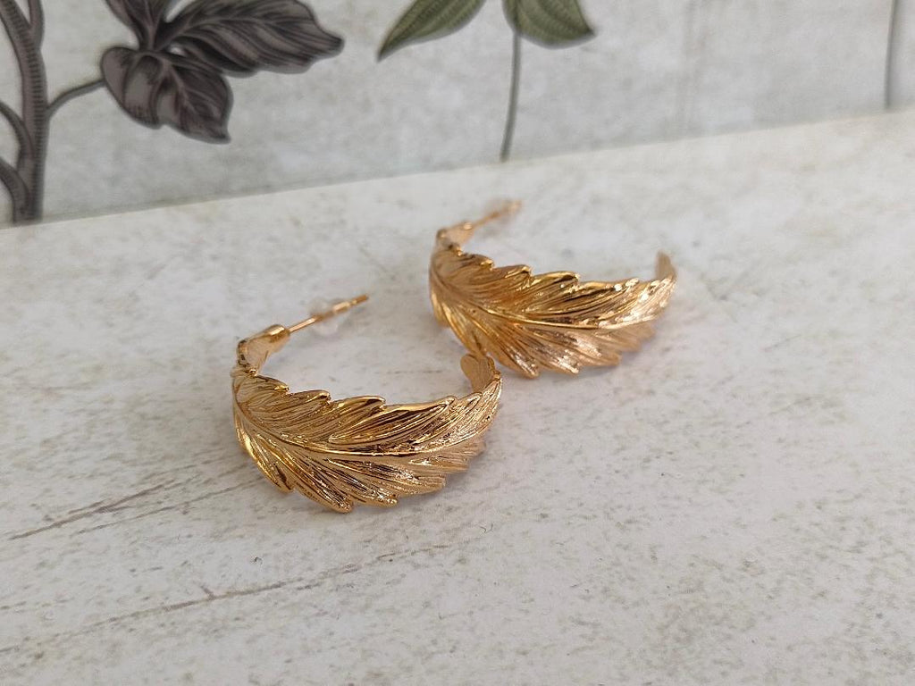 18k Gold (plated) Leaf Hoop, Minimalistic Leaf Jewellery,