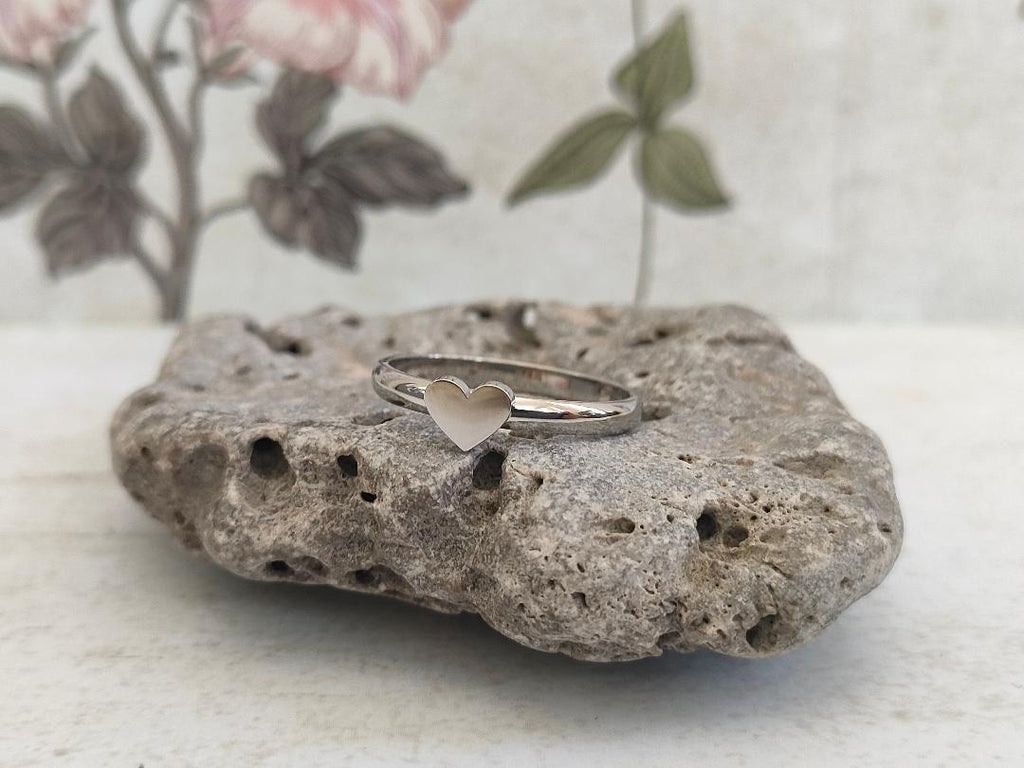 304 Stainless Steel Heart Finger Ring, Romantic Gift, Hypoallergenic Jewellery, Cute Heart Rings.