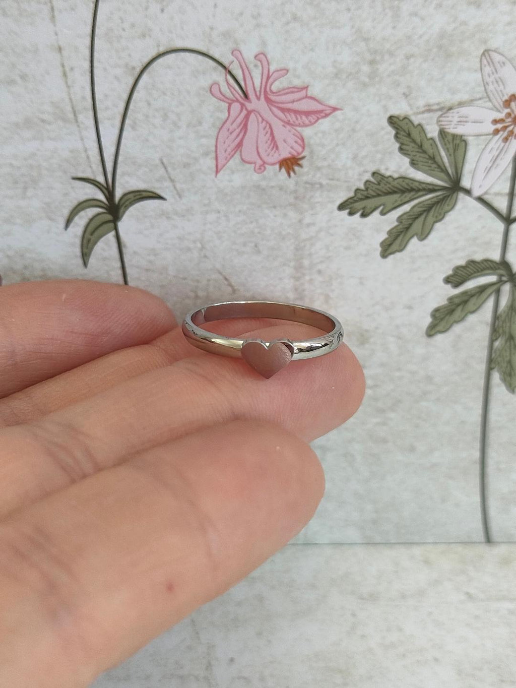 304 Stainless Steel Heart Finger Ring, Romantic Gift, Hypoallergenic Jewellery, Cute Heart Rings.