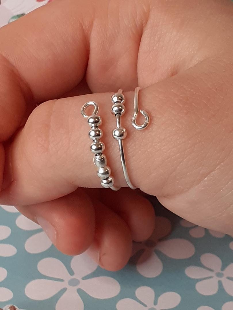 Thumb Fidget ring, Anxiety ring with Silver colour balls (1x ring Please read description) Basic Wire Ring
