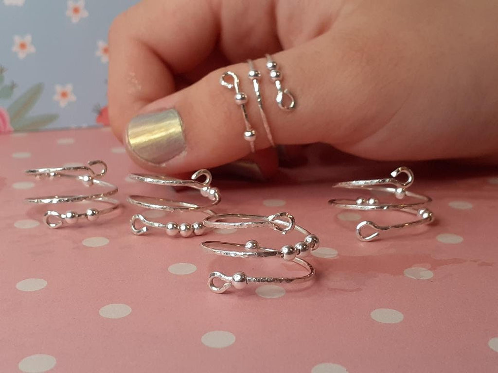 Fidget Thumb Ring, 925 Sterling Silver wire & balls, hand hammered texture ring, Anxiety Ring. (1mm thick)