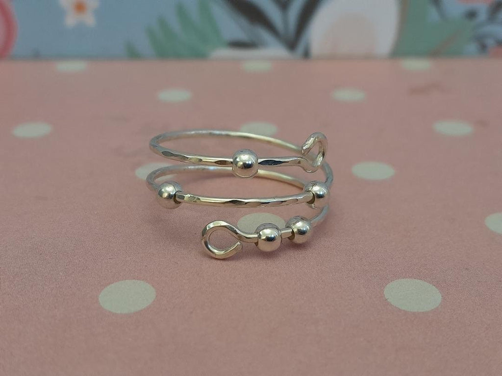 Fidget Thumb Ring, 925 Sterling Silver wire & balls, hand hammered texture ring, Anxiety Ring. (1mm thick)