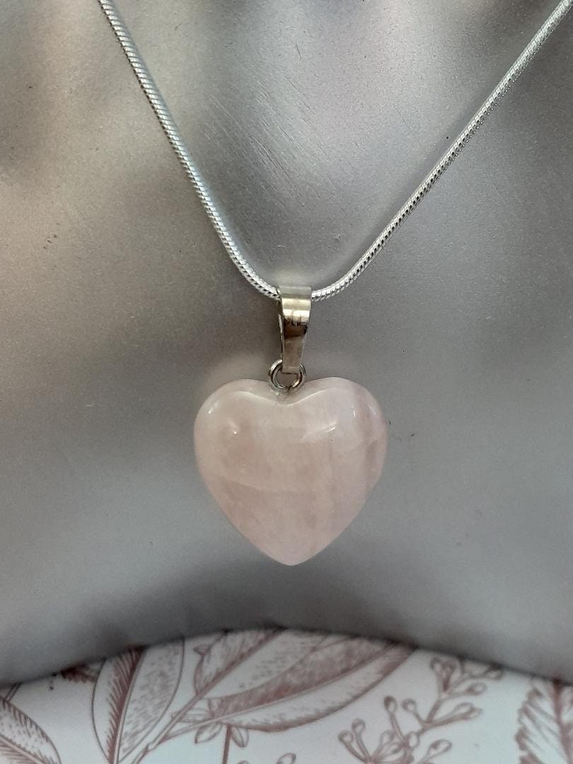 Large Rose Quarts Silver 925 pendant, Silver necklaces, Valentines Gift for Her, Romantic Necklaces, 18 inch Heart necklace