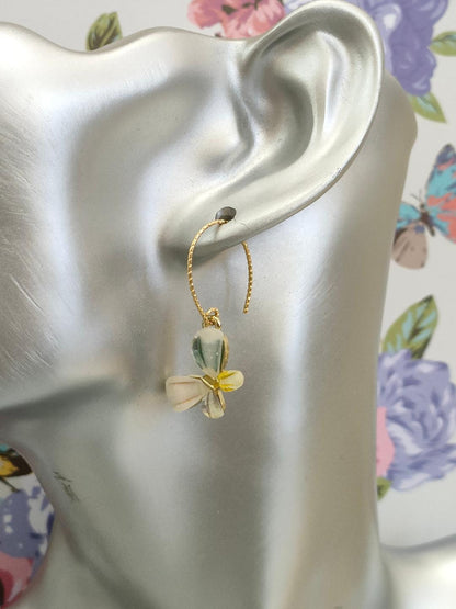 Butterfly Glass Gem Dangle Earrings, 18K Gold Plated Textured Earring Hooks, Summer Earrings, Butterfly Lover Hooks