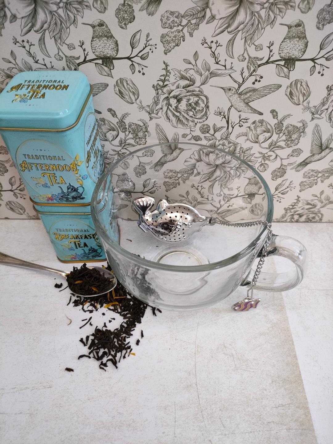 Fish Shaped Tea Infuser with Cute Fish Charm, loose Tea Infuser, Mesh Tea Strainer, herb infuser, Animal Themed Tea Gifts