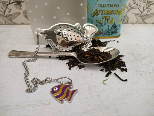 Fish Shaped Tea Infuser with Cute Fish Charm, loose Tea Infuser, Mesh Tea Strainer, herb infuser, Animal Themed Tea Gifts