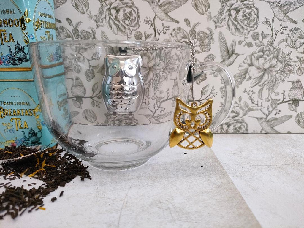 Owl Shaped Tea Infuser with Cute Gold Owl Charm, loose Tea Infuser, Mesh Tea Strainer, herb infuser, Animal Themed Tea Gifts