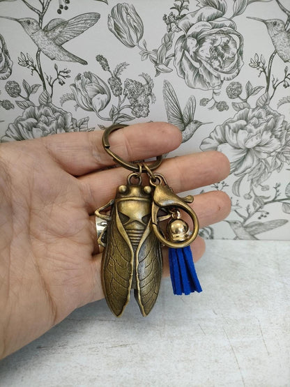 Big Beatle Antique Bronze Tibetan Style keyring, Insect themed Key Chains, Gift for Bug Lovers, Bag Accessories and Gfits