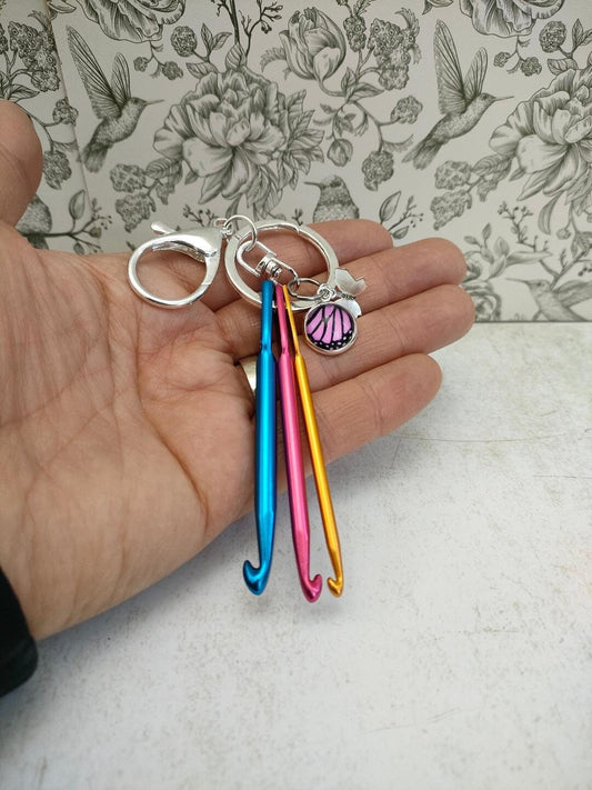 Mini Travel Crochet Hooks On The Go With Butterfly, Lightweight Crochet Hooks Keyring, 3mm, 4mm and 5mm Crochet Hooks for Travel