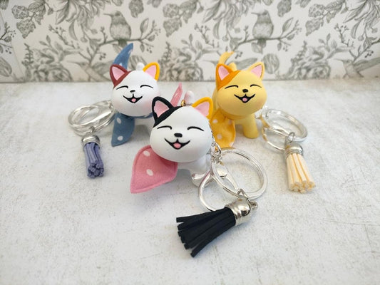 Cute Cat keychain, keyrings for animal lovers, Kitten Lover Gifts, Gifs for Mum, Pet Charms, Cute Cat Bag Accessories. (1x keychain choice)