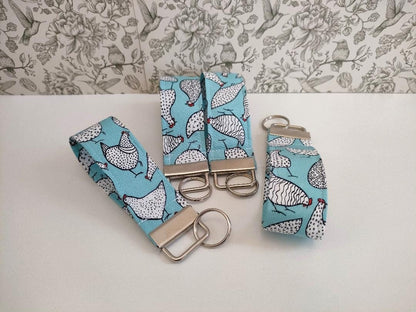 Chicken Themed Key Fob, Duck Egg Blue keyrings, Car key Accesorie, Handy Key Organiser, Chicken Fabric Keyring, Gift for Mum, Small Wristlet