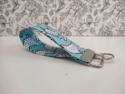 Chicken Themed Key Fob, Duck Egg Blue keyrings, Car key Accesorie, Handy Key Organiser, Chicken Fabric Keyring, Gift for Mum, Small Wristlet