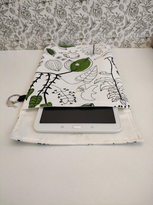 Adjustable Book Sleeve, Handmade Padded Protective Book Cosy, Bird Themed Animal Print Fabric Tablet Pouch, Holiday Book Essentials
