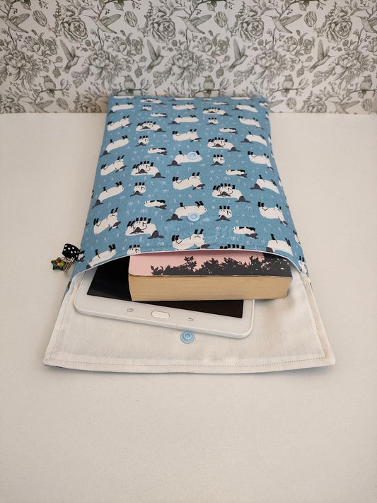 Sheep Print Adjustable Book Sleeve, Handmade Padded Protective Book Cosy, Farmyard Themed Animal Print Tablet Pouch, Holiday Book Essentials