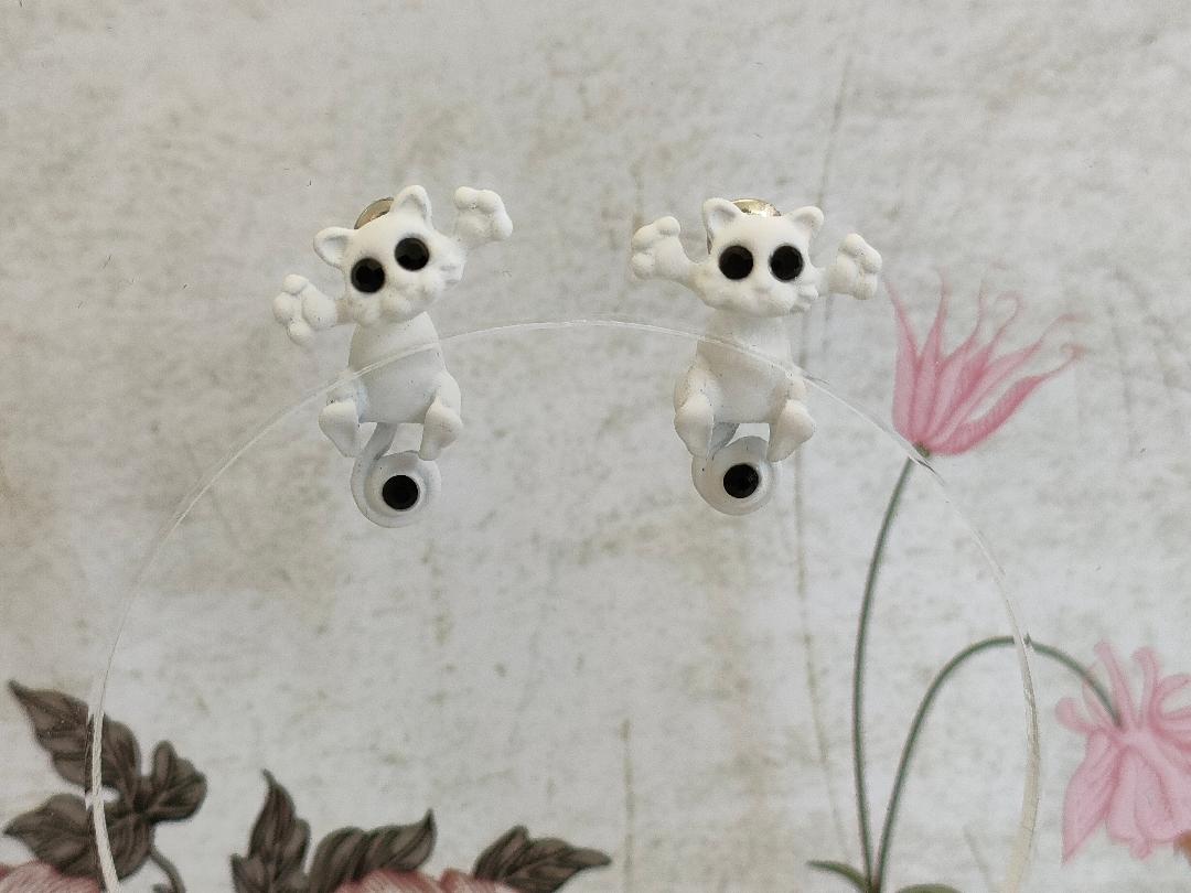 Cute Cat Earrings, Fun Cat Lover earrings, White or Black Animal themed earrings.